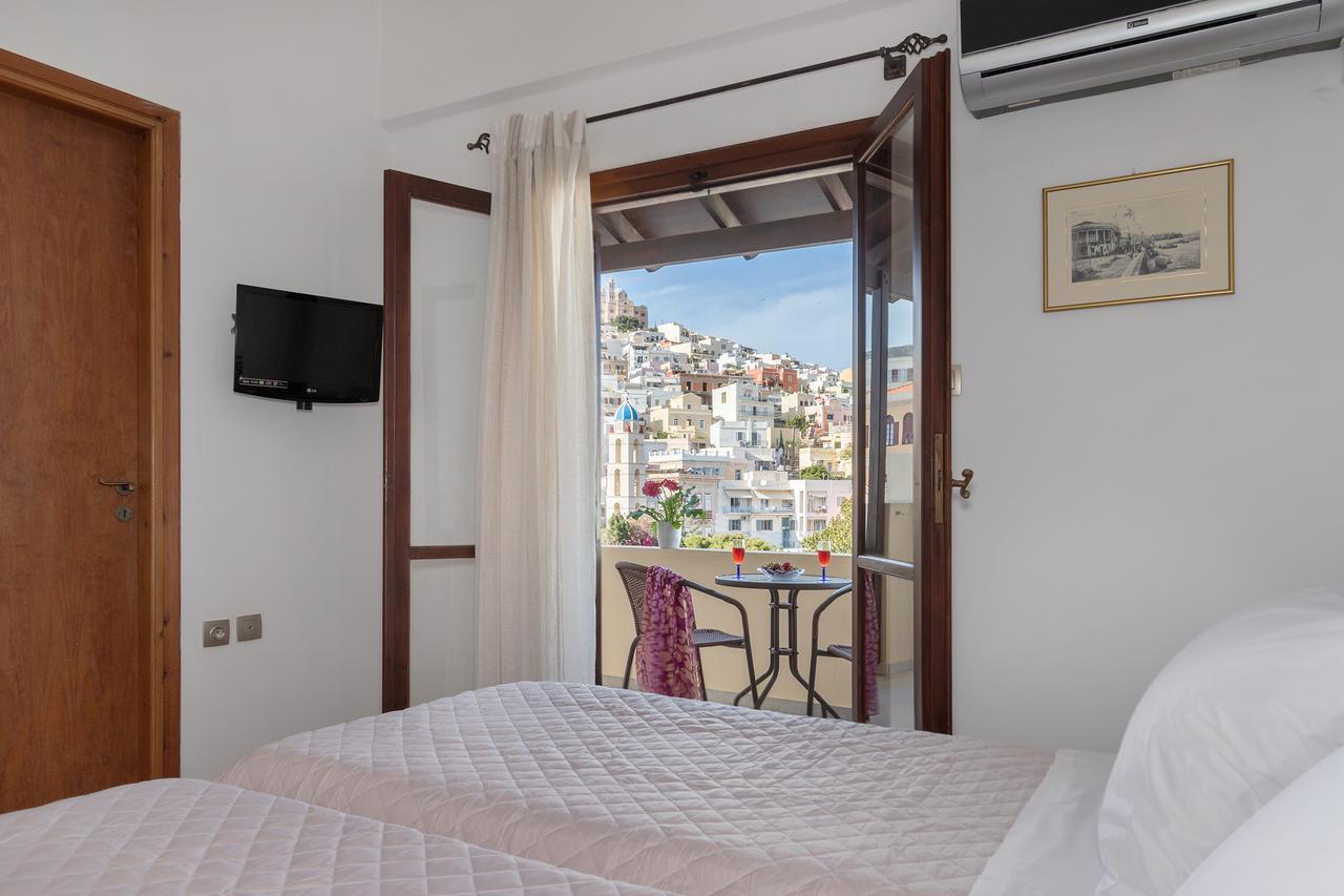 Iliada Hotel Ermoupoli Eksteriør billede