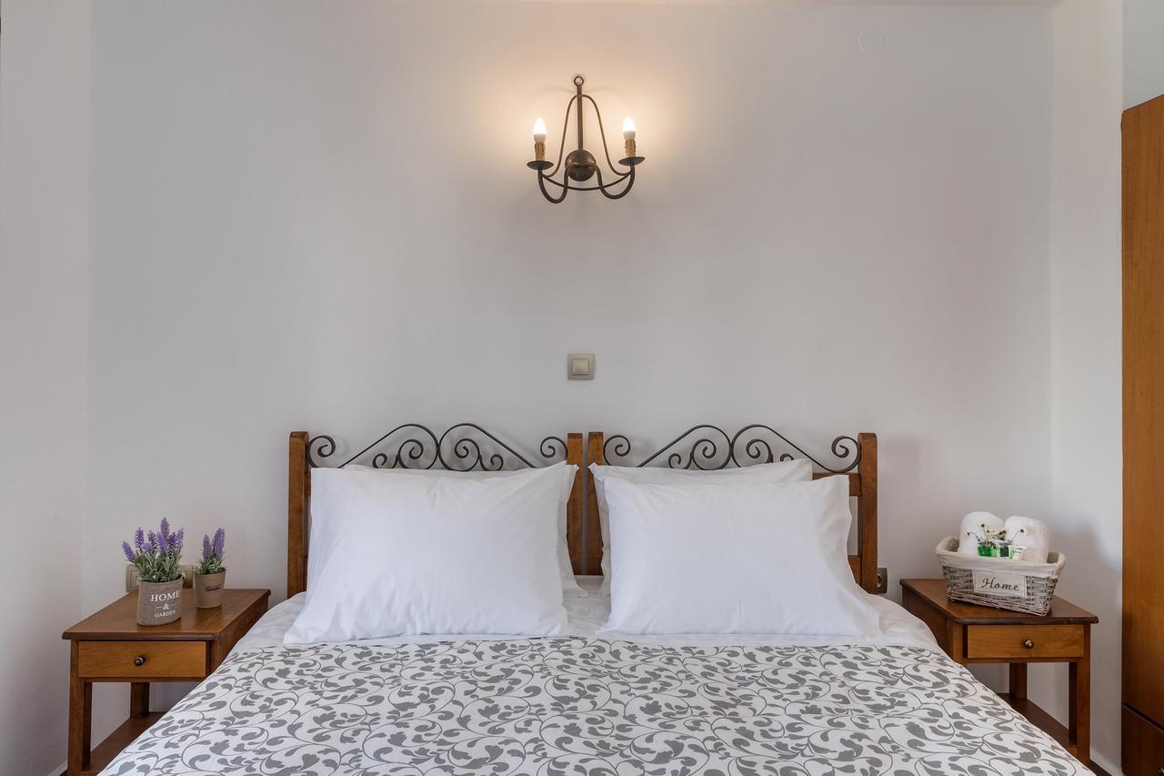 Iliada Hotel Ermoupoli Eksteriør billede