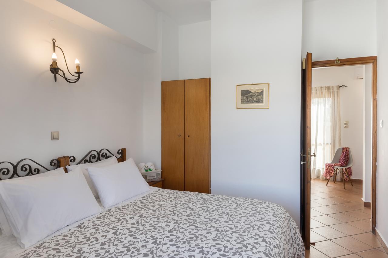 Iliada Hotel Ermoupoli Eksteriør billede