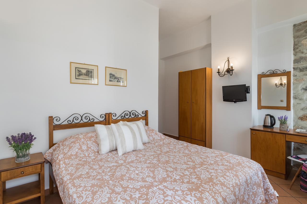 Iliada Hotel Ermoupoli Eksteriør billede