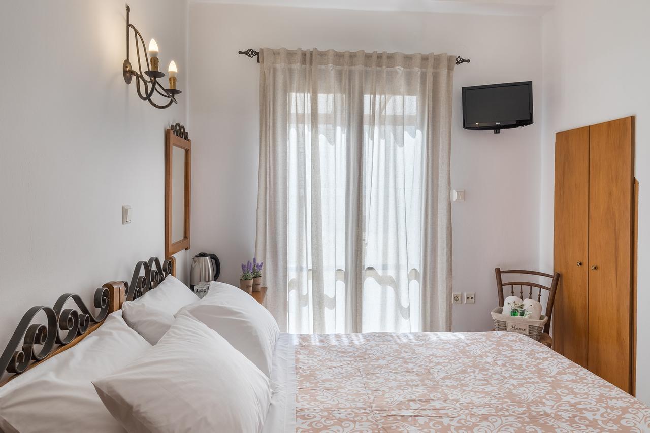 Iliada Hotel Ermoupoli Eksteriør billede